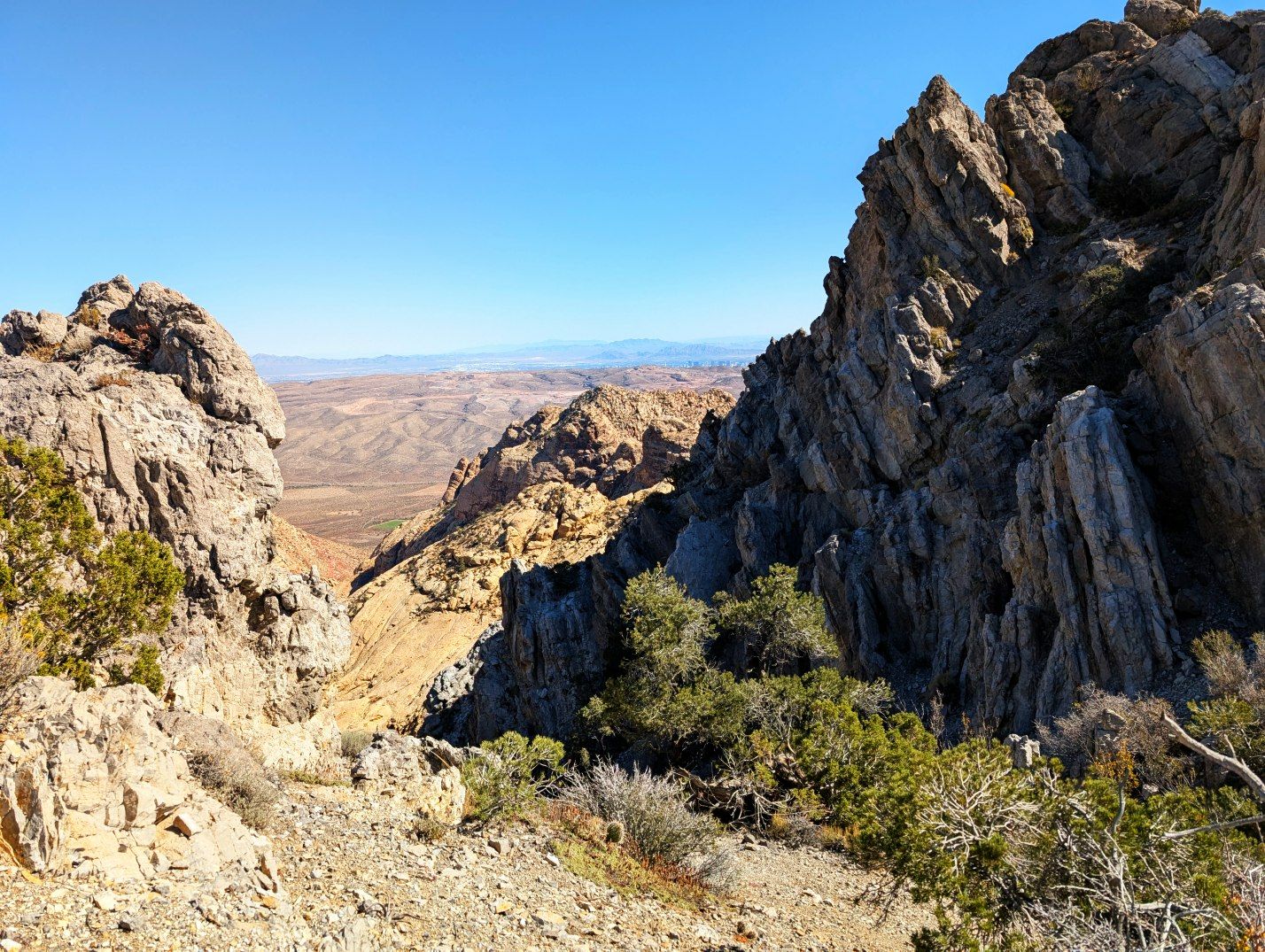 000_20251012_181209610